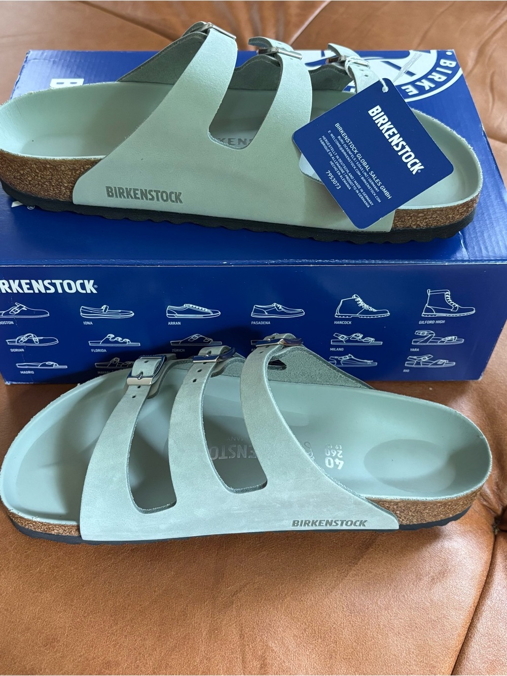 NWT Birkenstock Florida Fresh pure sage with Black Outsole Sandals Sz 40 - Picture 2 of 7